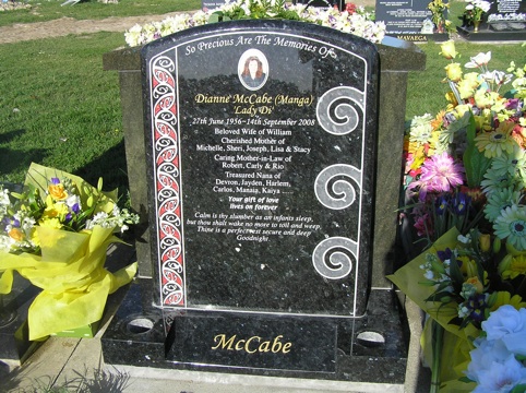 EMERALD PEARL KORUS HEADSTONE 